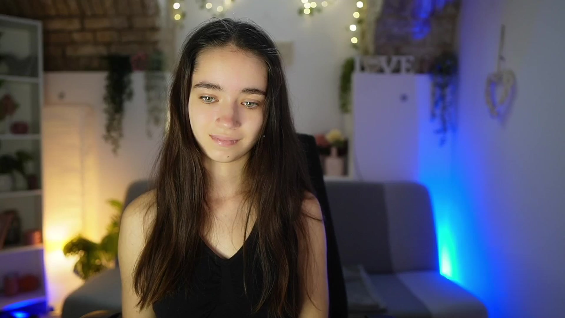 Gallery image thumbnail from Gia_Paige18's myfreecams stream on, 07/21/2025, 12:52 image 3 of 20