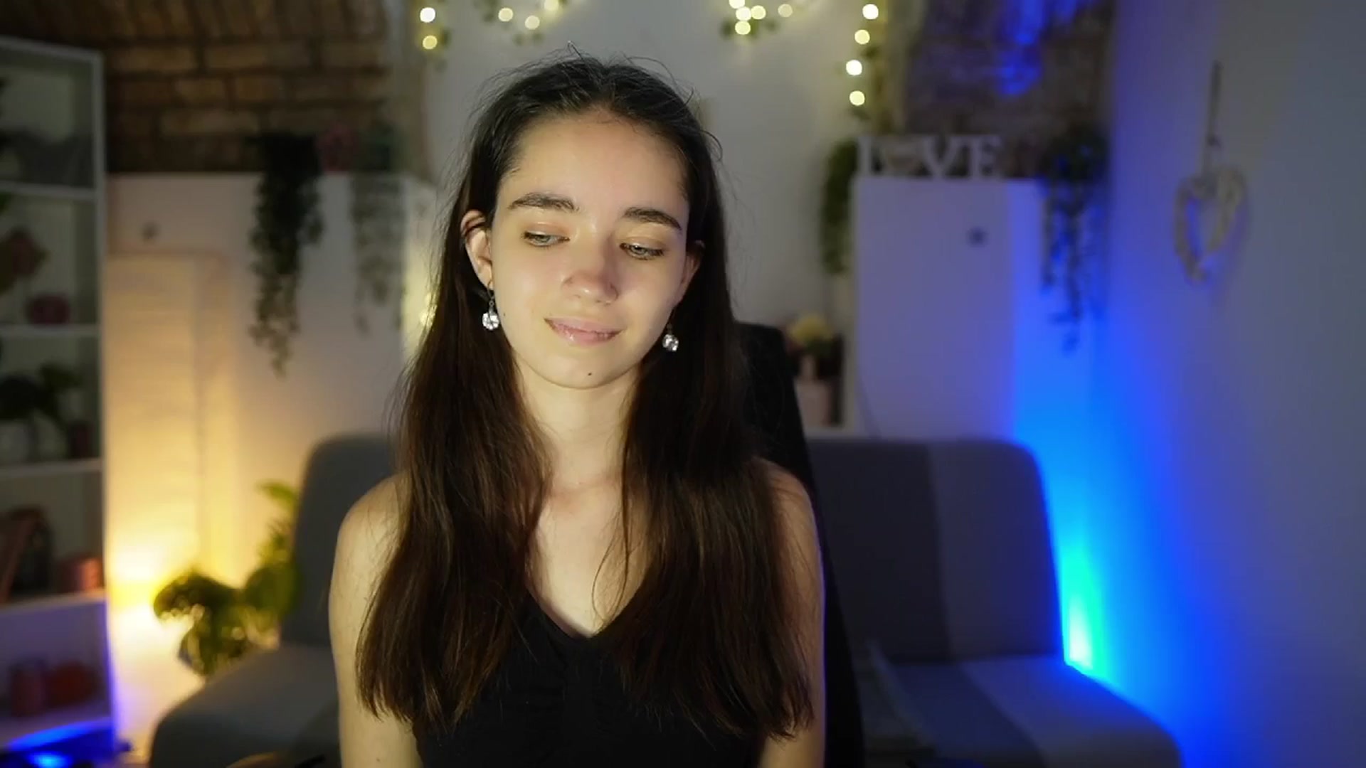 Gallery image thumbnail from Gia_Paige18's myfreecams stream on, 07/21/2025, 12:52 image 6 of 20