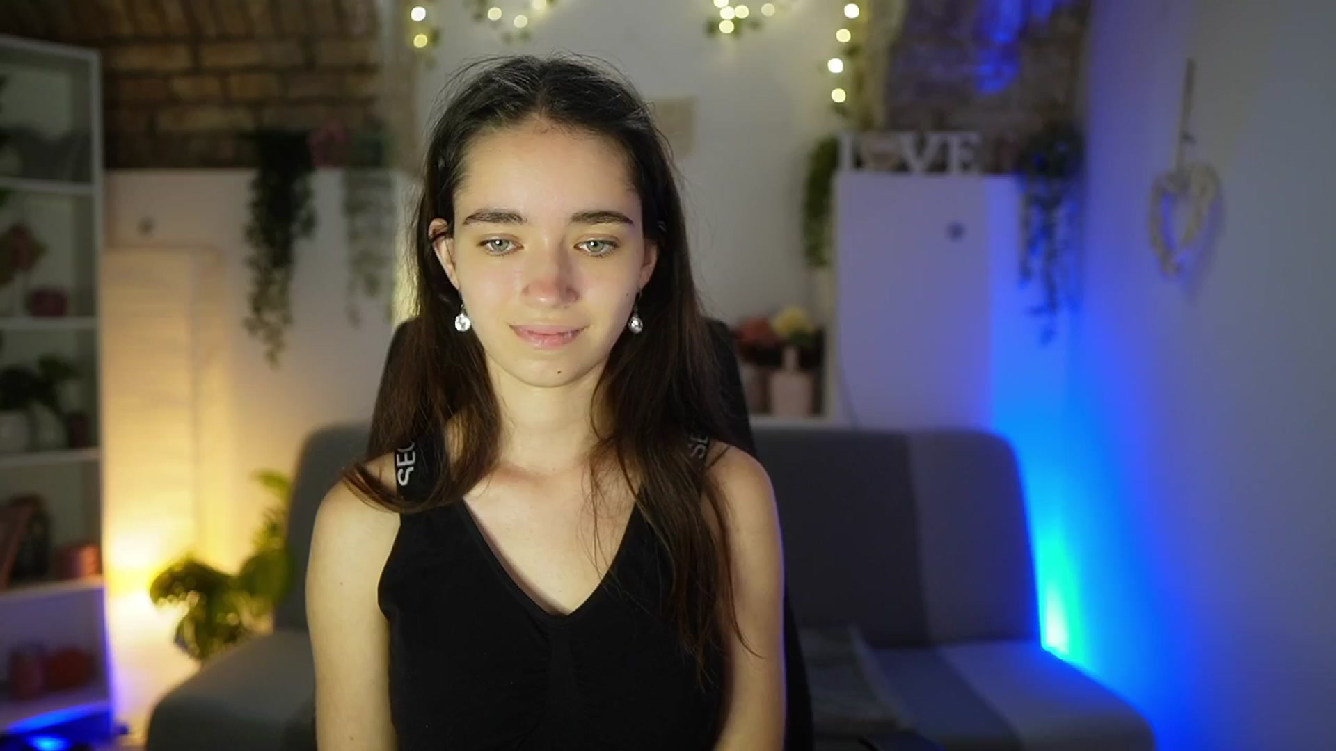 Gallery image thumbnail from Gia_Paige18's myfreecams stream on, 07/21/2025, 12:52 image 15 of 20