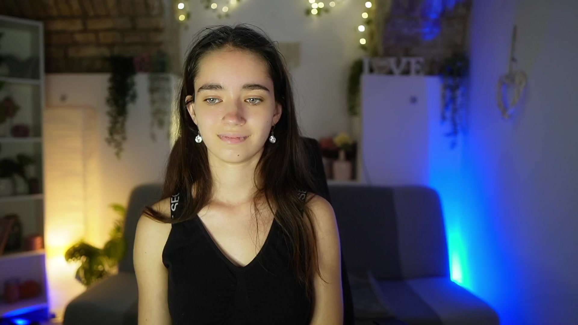 Gallery image thumbnail from Gia_Paige18's myfreecams stream on, 07/21/2025, 12:52 image 16 of 20