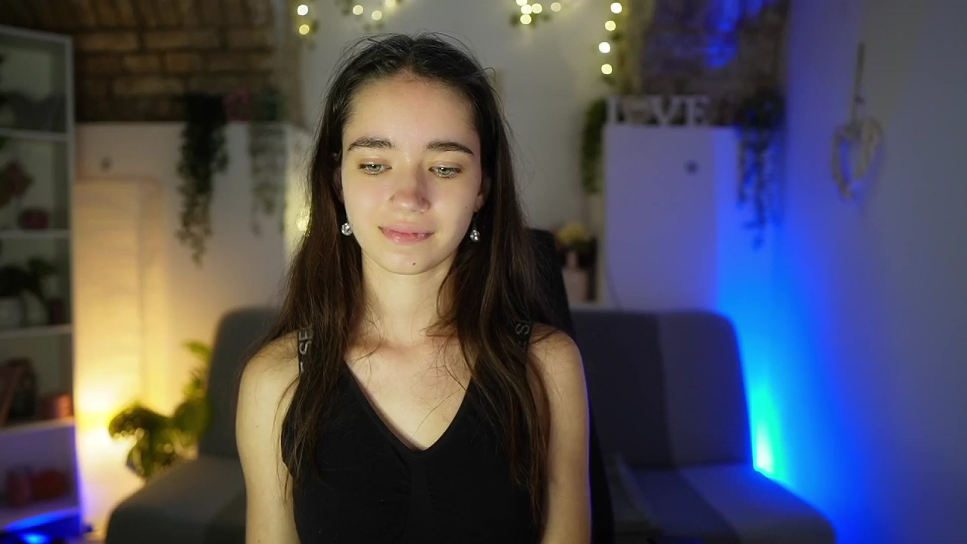 Gallery image thumbnail from Gia_Paige18's myfreecams stream on, 07/21/2025, 12:52 image 19 of 20