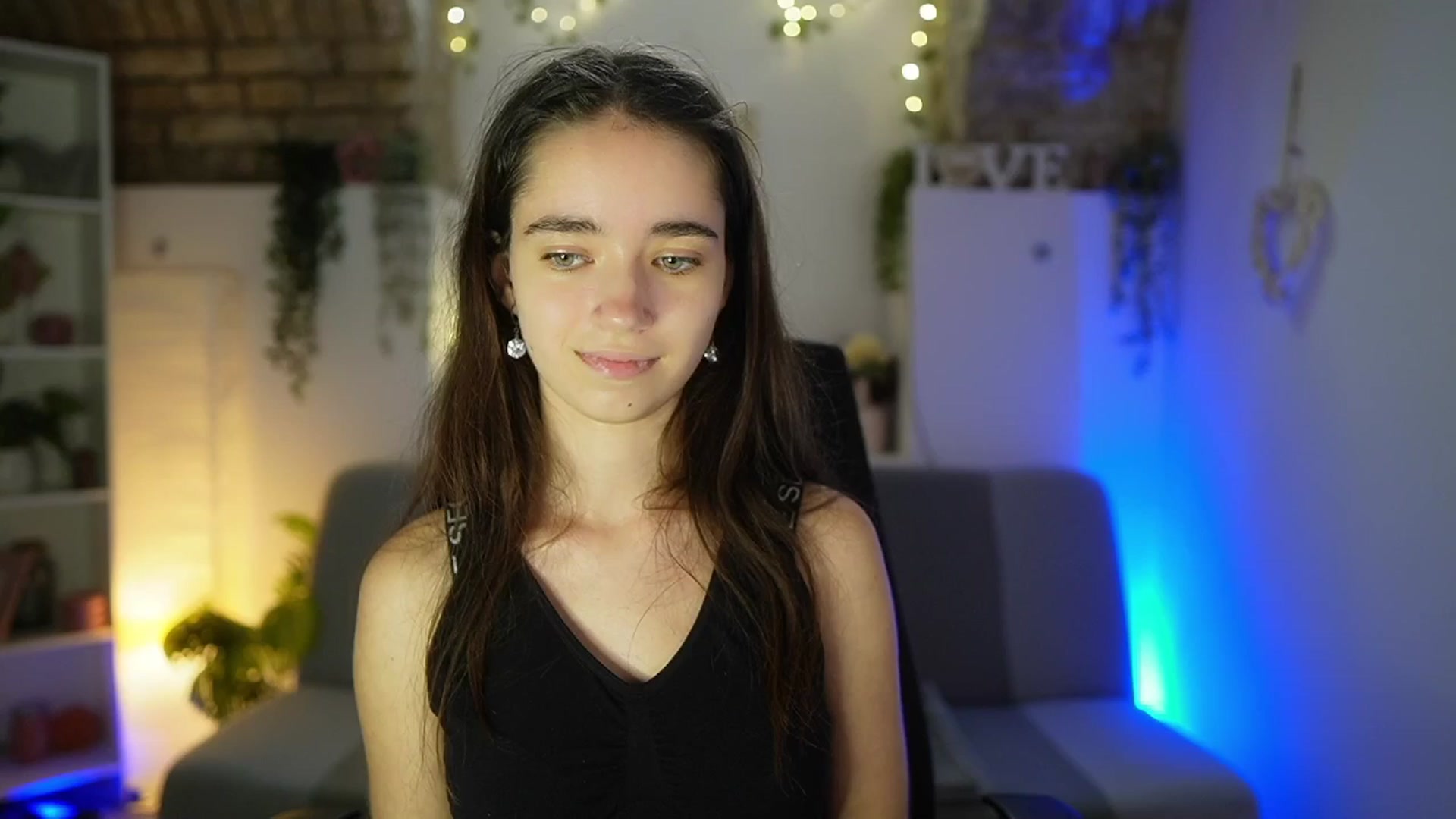 Gallery image thumbnail from Gia_Paige18's myfreecams stream on, 07/21/2025, 12:52 image 17 of 20
