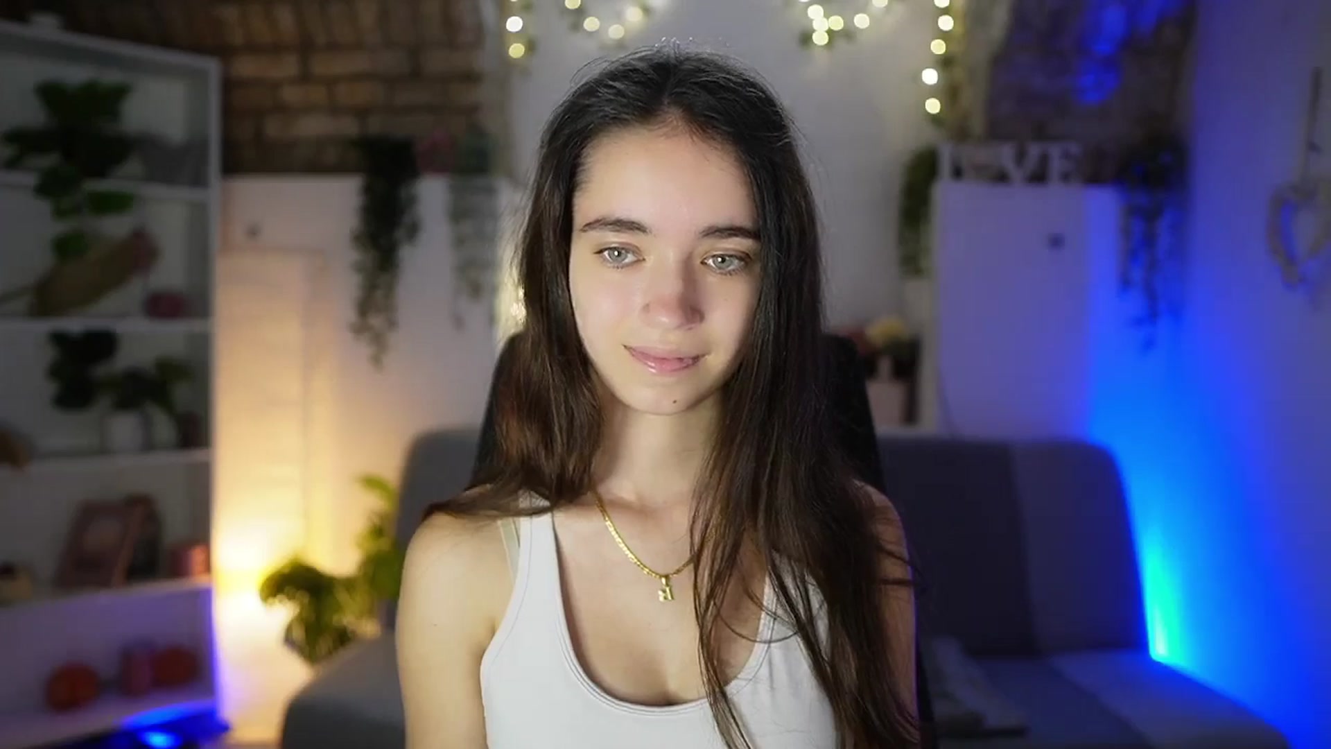 Gallery image thumbnail from Gia_Paige18's myfreecams stream on, 07/25/2025, 12:50 image 19 of 20