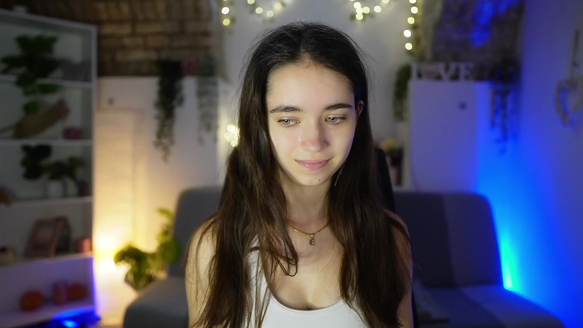 Gallery image thumbnail from Gia_Paige18's myfreecams stream on, 07/25/2025, 12:50 image 10 of 20