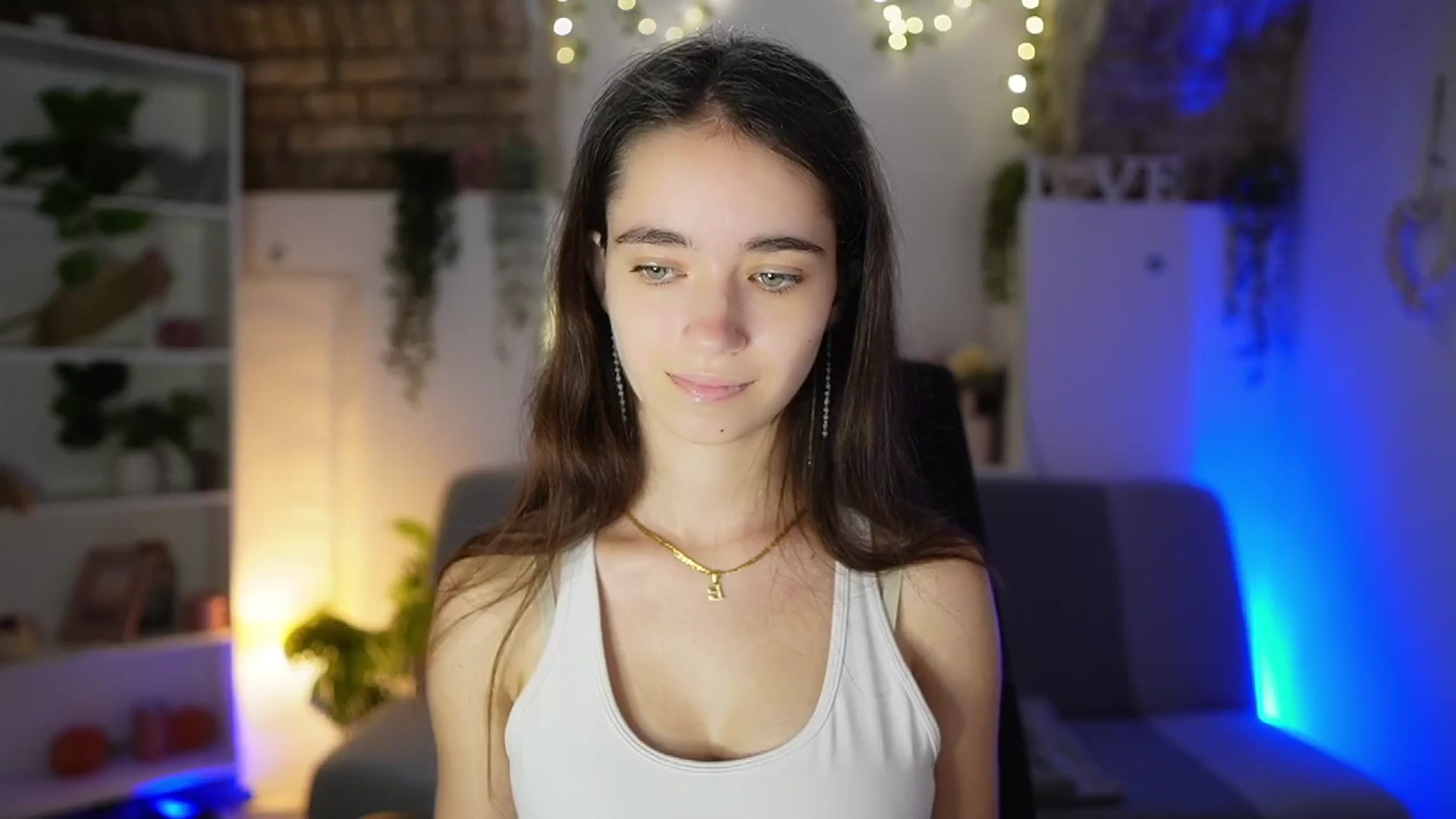 Gallery image thumbnail from Gia_Paige18's myfreecams stream on, 07/25/2025, 12:50 image 14 of 20