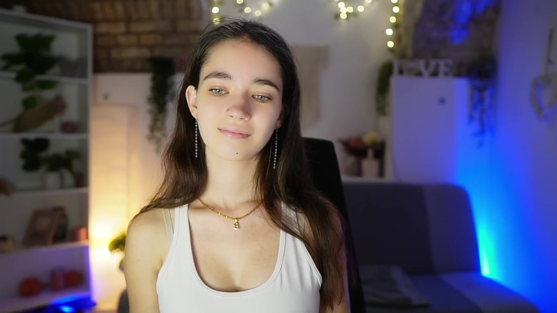 Gallery image thumbnail from Gia_Paige18's myfreecams stream on, 07/25/2025, 12:50 image 13 of 20