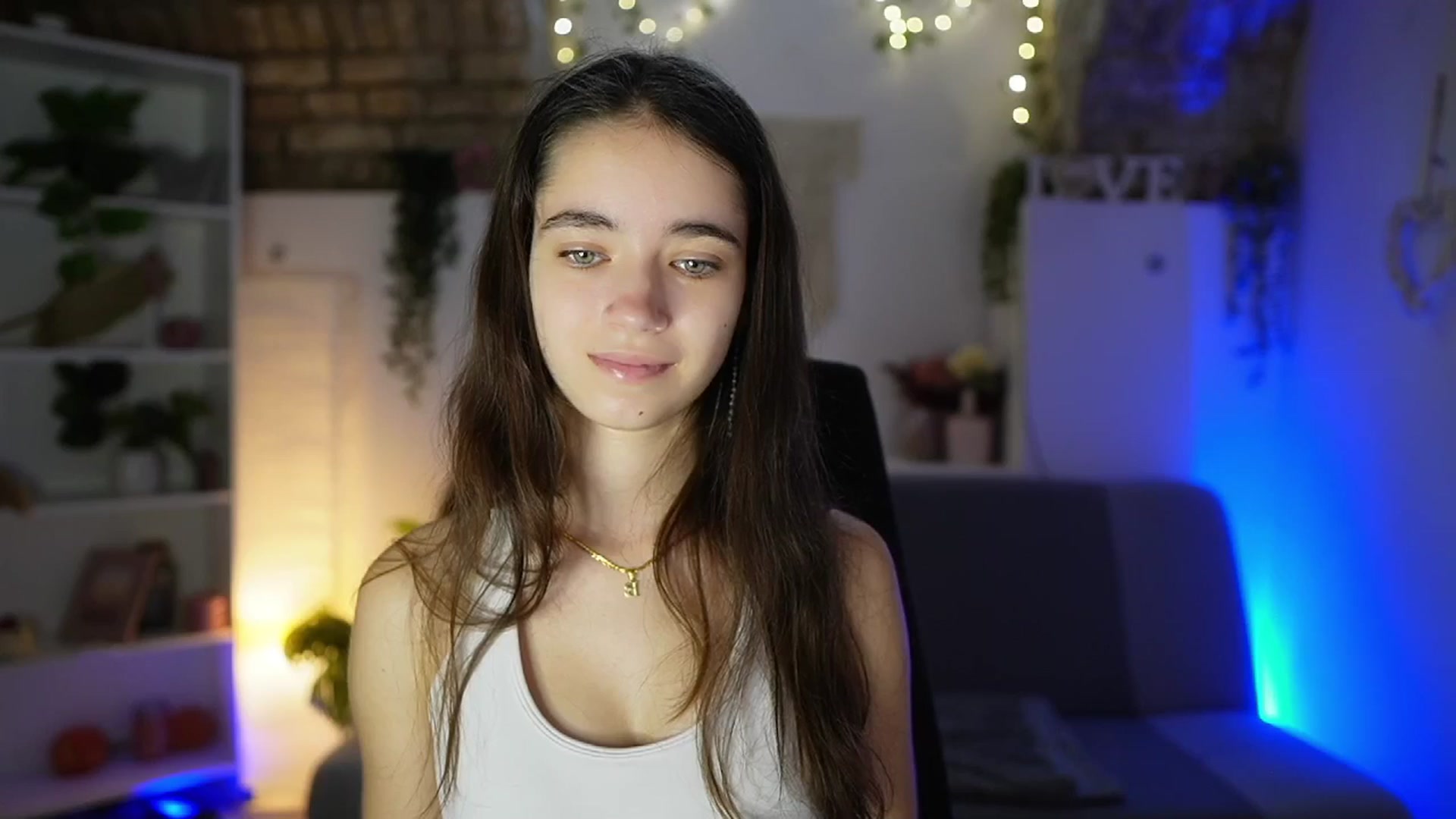 Gallery image thumbnail from Gia_Paige18's myfreecams stream on, 07/25/2025, 12:50 image 6 of 20