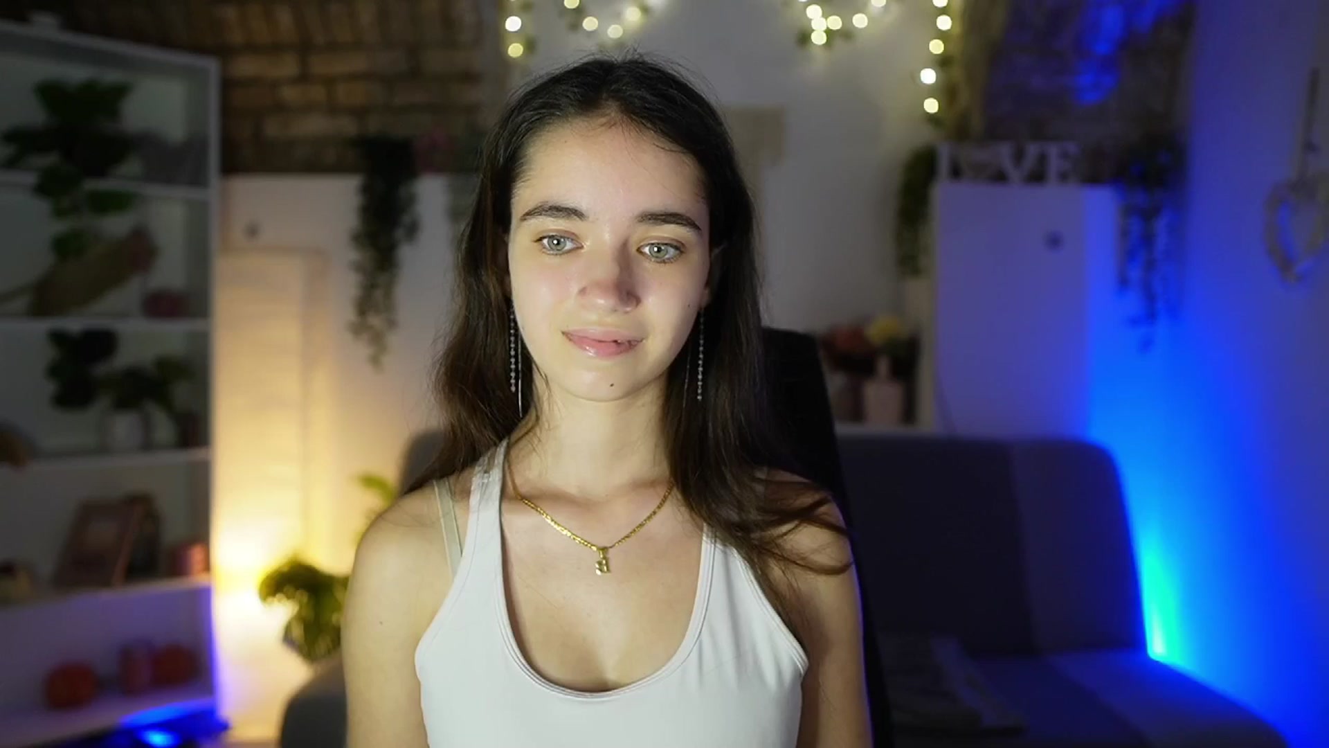 Gallery image thumbnail from Gia_Paige18's myfreecams stream on, 07/25/2025, 17:13 image 1 of 20