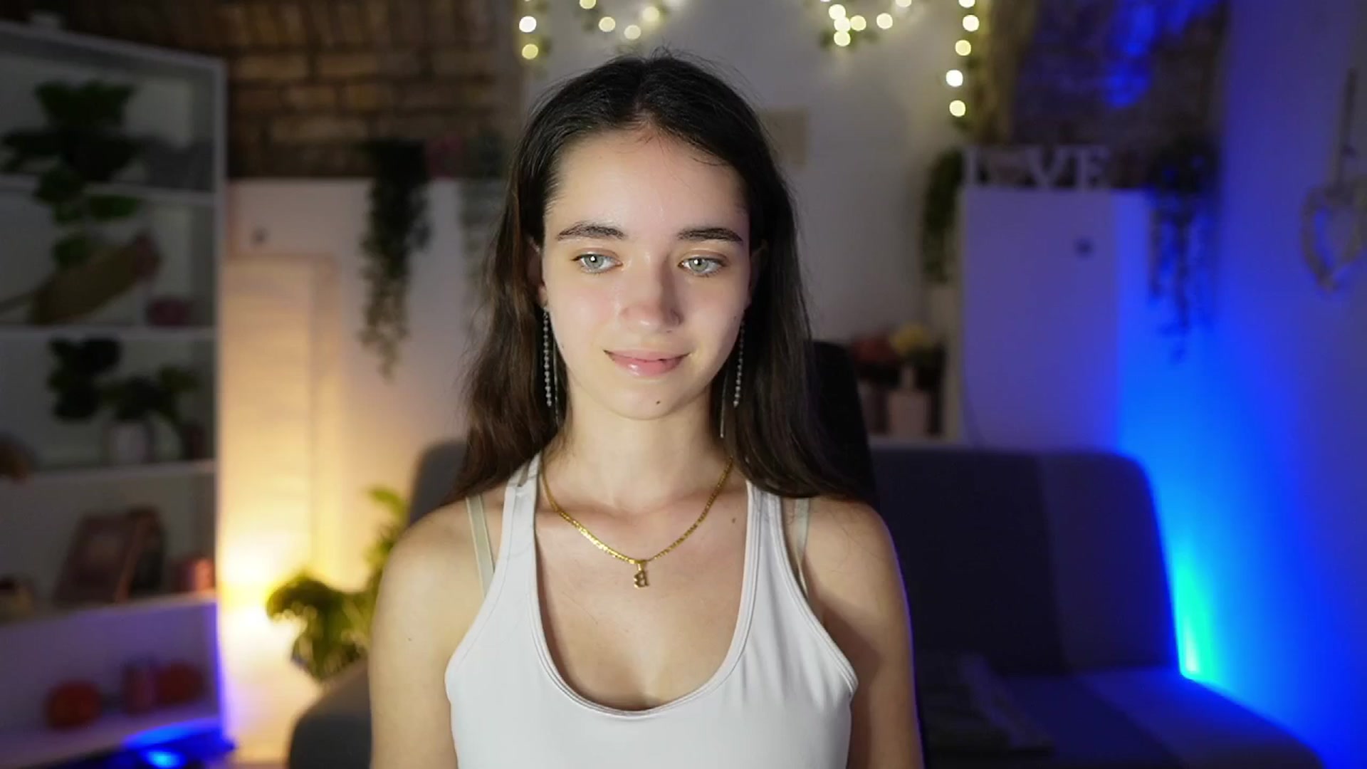 Gallery image thumbnail from Gia_Paige18's myfreecams stream on, 07/25/2025, 17:13 image 10 of 20