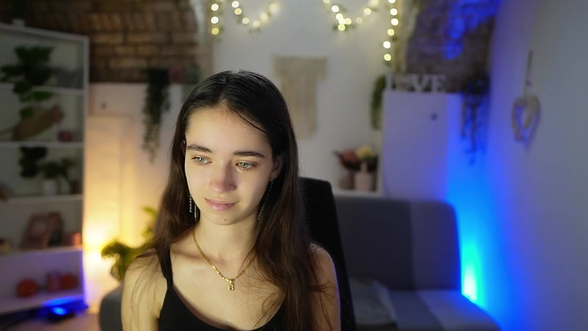 Gallery image thumbnail from Gia_Paige18's myfreecams stream on, 07/26/2025, 12:26 image 3 of 20
