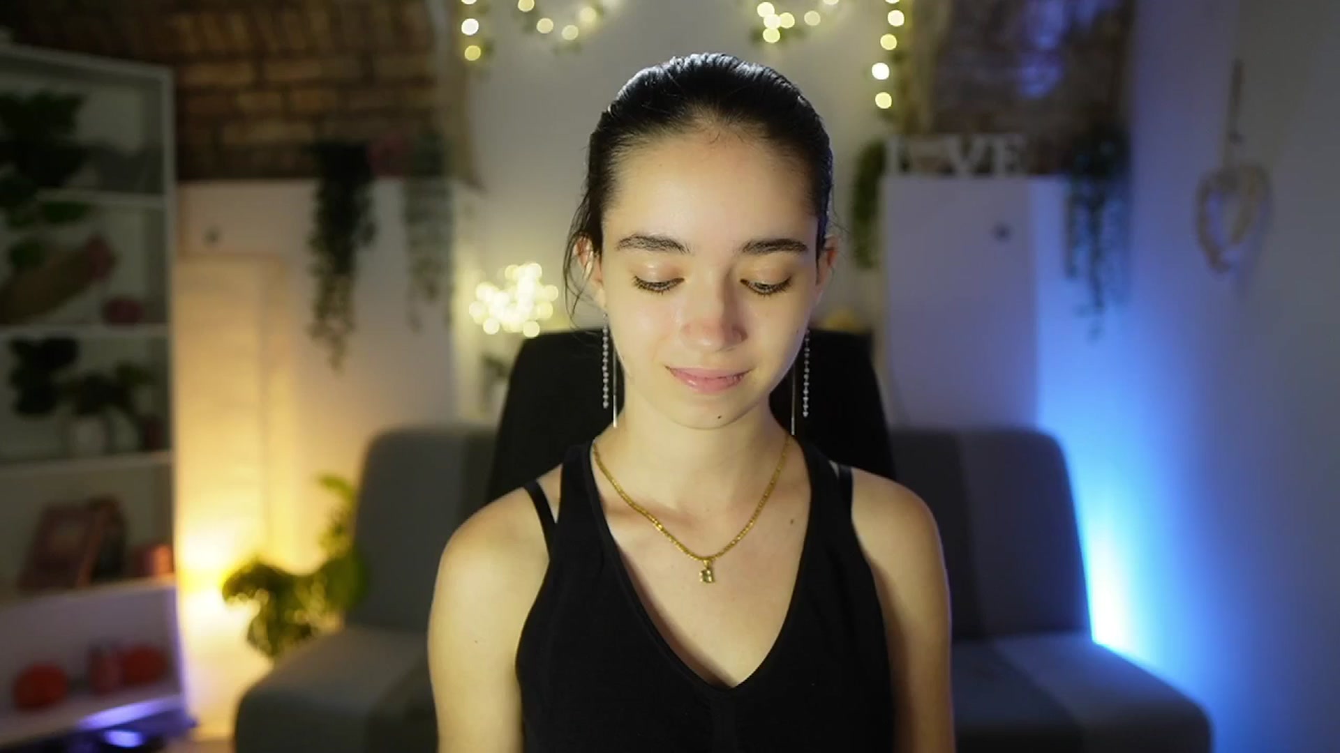 Gallery image thumbnail from Gia_Paige18's myfreecams stream on, 07/28/2025, 13:02 image 11 of 20