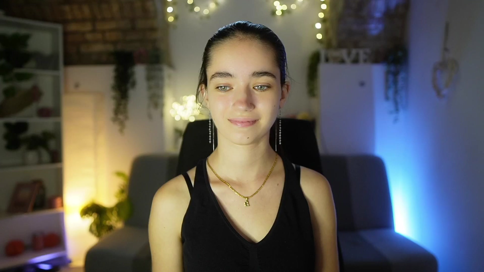 Gallery image thumbnail from Gia_Paige18's myfreecams stream on, 07/28/2025, 13:02 image 14 of 20