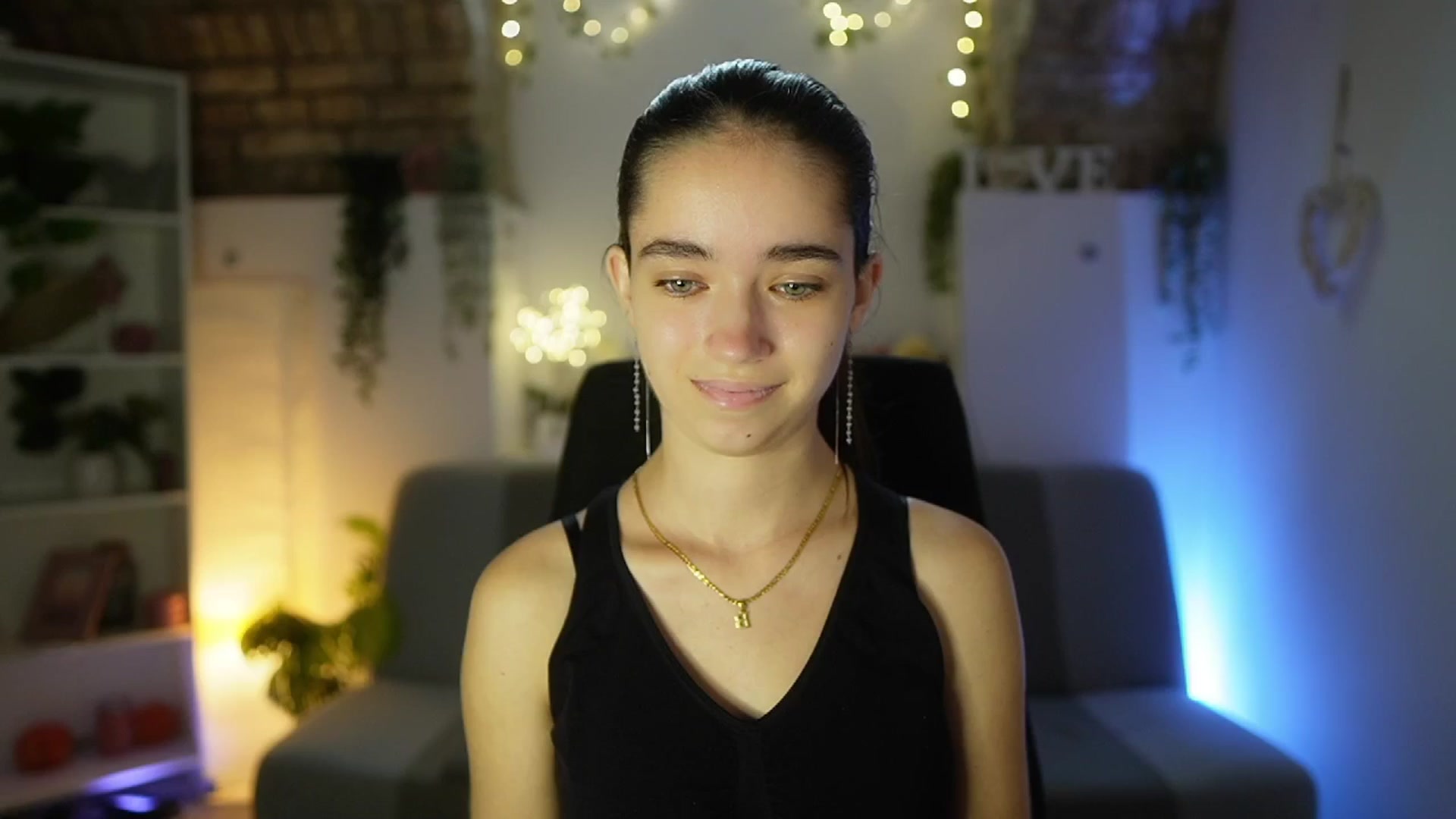 Gallery image thumbnail from Gia_Paige18's myfreecams stream on, 07/28/2025, 13:02 image 6 of 20
