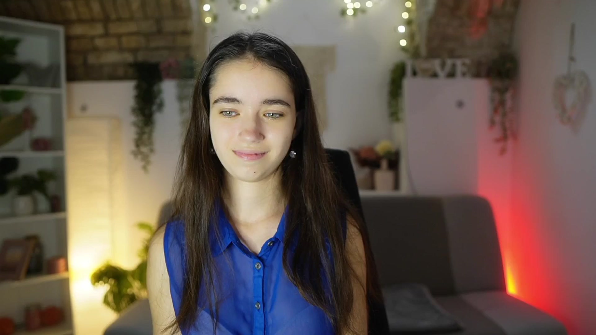 Gallery image thumbnail from Gia_Paige18's myfreecams stream on, 08/04/2025, 12:08 image 5 of 20