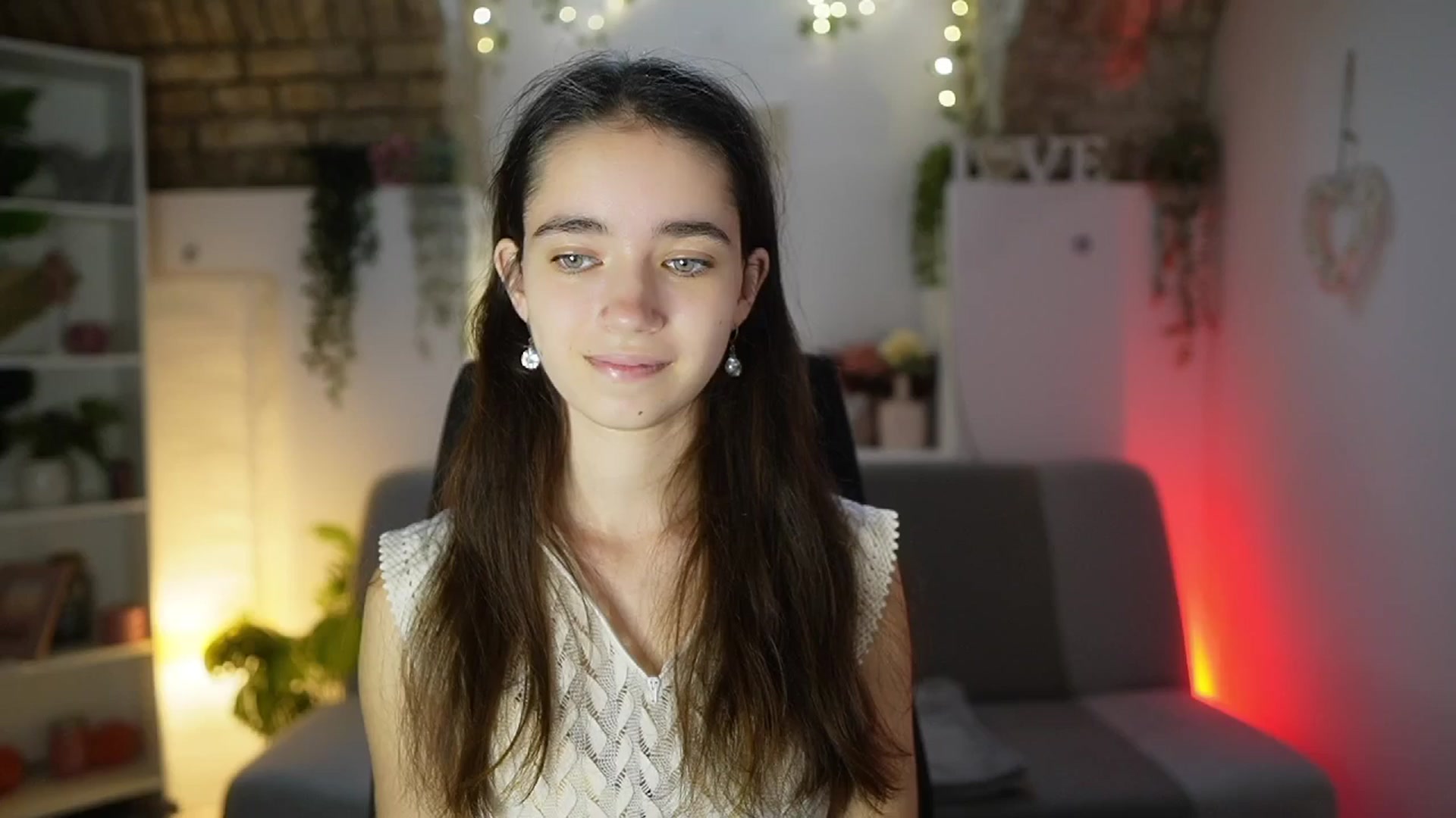 Gallery image thumbnail from Gia_Paige18's myfreecams stream on, 08/05/2025, 10:00 image 14 of 20