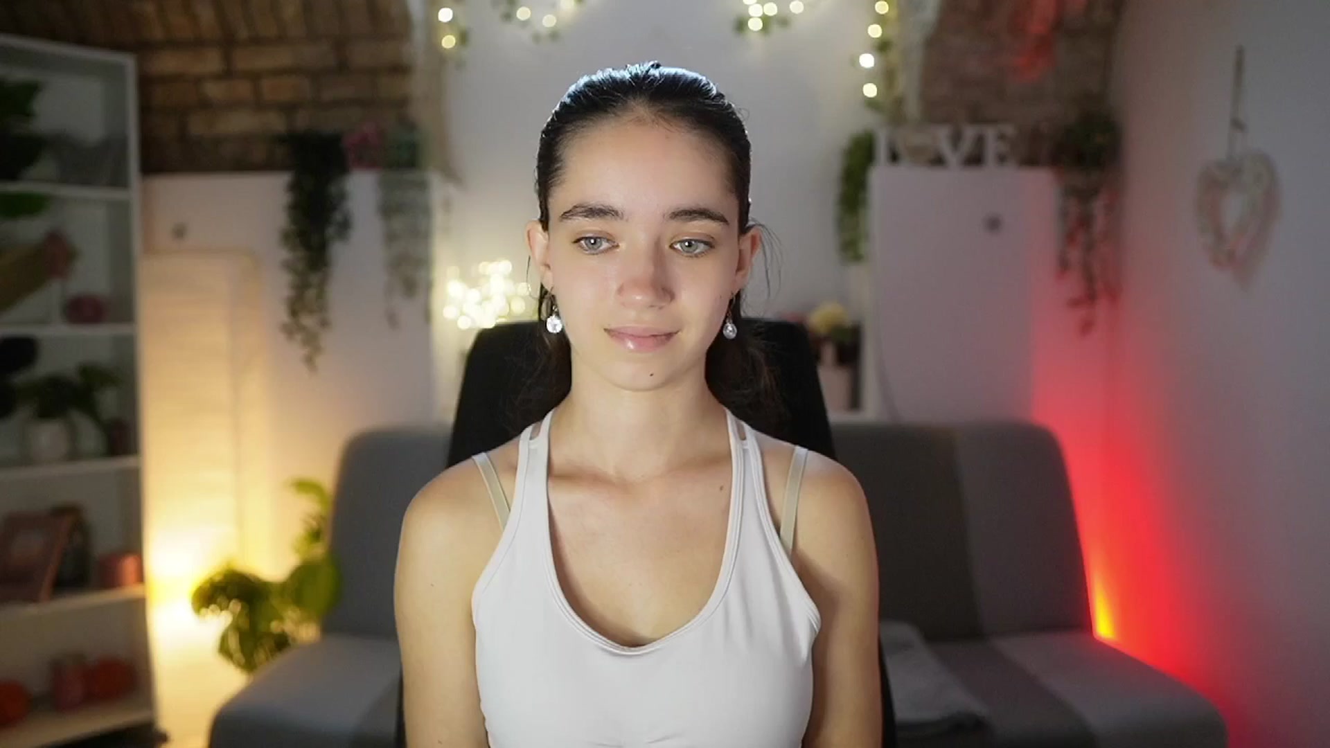 Gallery image thumbnail from Gia_Paige18's myfreecams stream on, 08/06/2025, 09:26 image 14 of 20