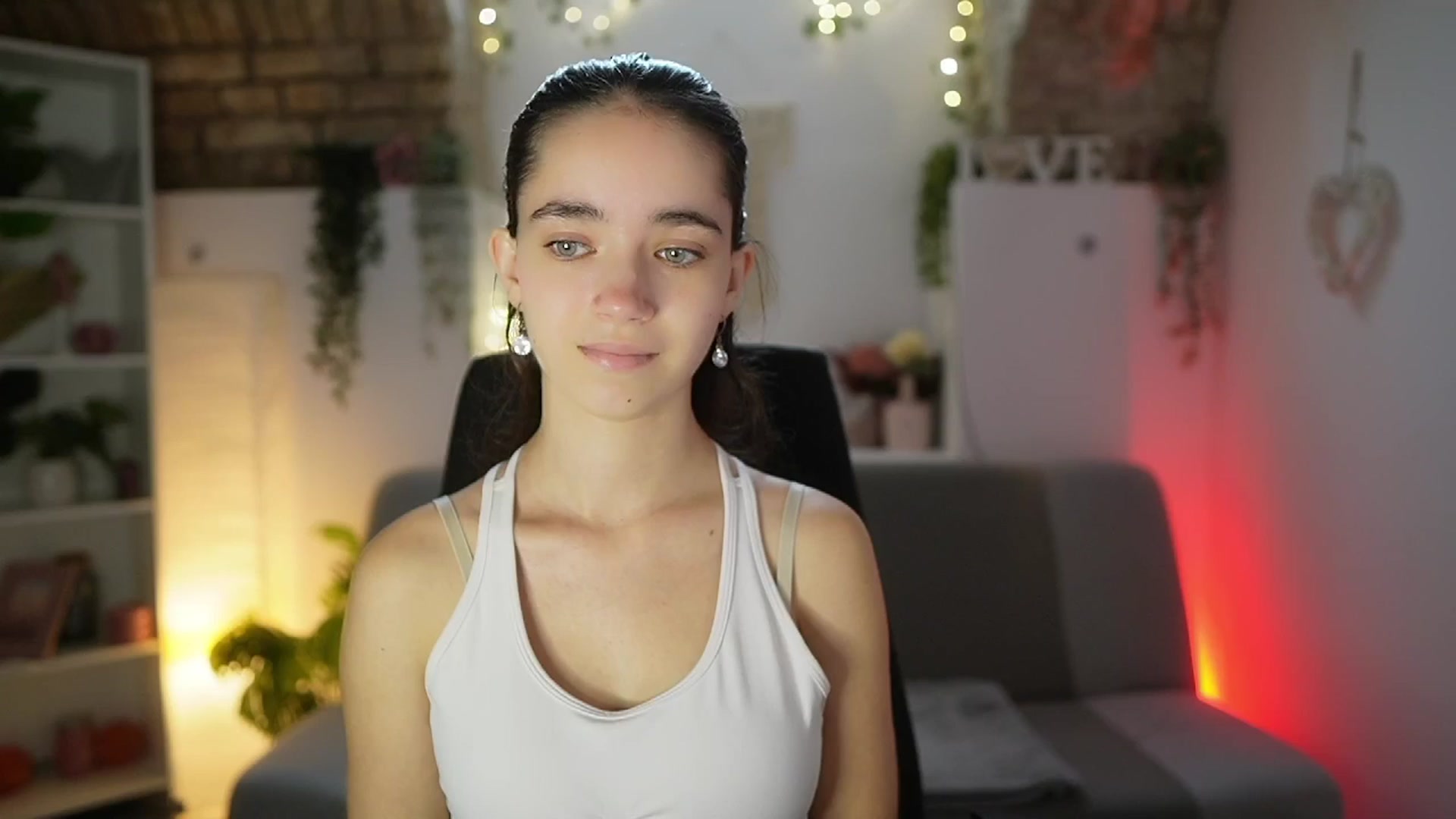 Gallery image thumbnail from Gia_Paige18's myfreecams stream on, 08/06/2025, 09:26 image 5 of 20