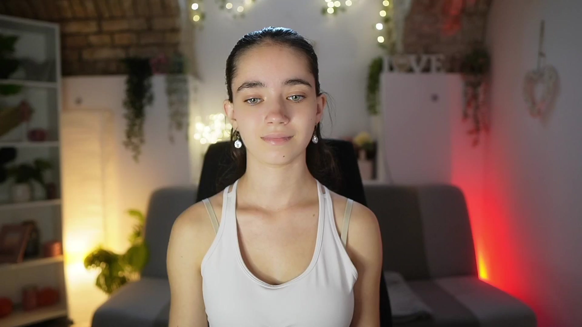Gallery image thumbnail from Gia_Paige18's myfreecams stream on, 08/06/2025, 09:26 image 17 of 20