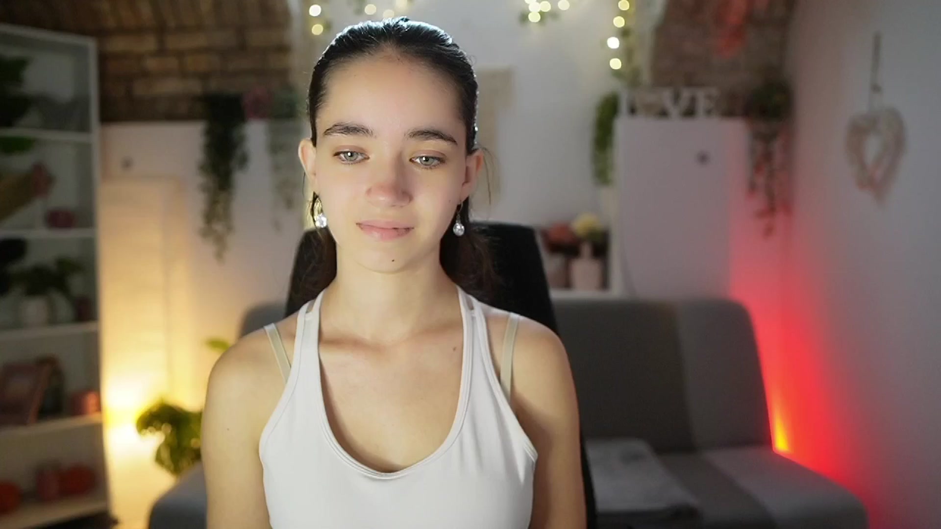 Gallery image thumbnail from Gia_Paige18's myfreecams stream on, 08/06/2025, 09:26 image 4 of 20