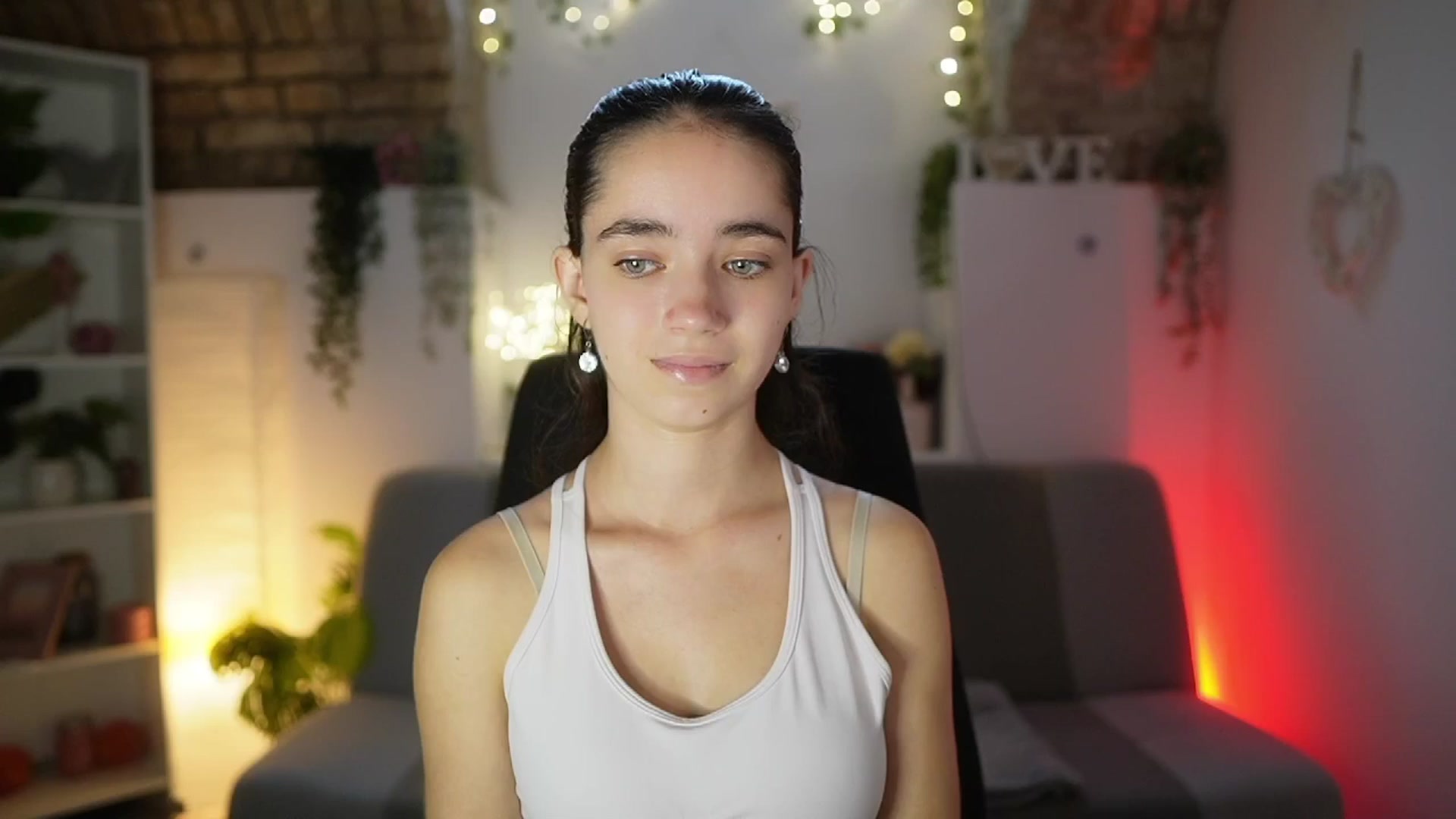 Gallery image thumbnail from Gia_Paige18's myfreecams stream on, 08/06/2025, 09:26 image 19 of 20