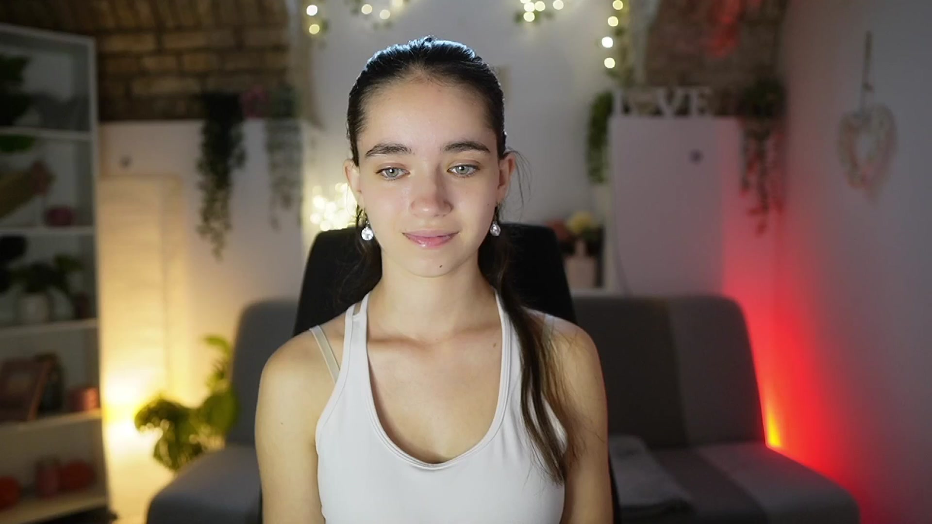 Gallery image thumbnail from Gia_Paige18's myfreecams stream on, 08/06/2025, 09:37 image 4 of 20