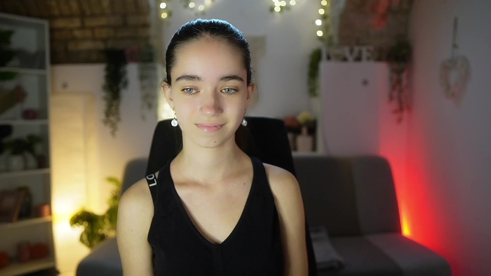 Gallery image thumbnail from Gia_Paige18's myfreecams stream on, 08/07/2025, 10:24 image 15 of 20