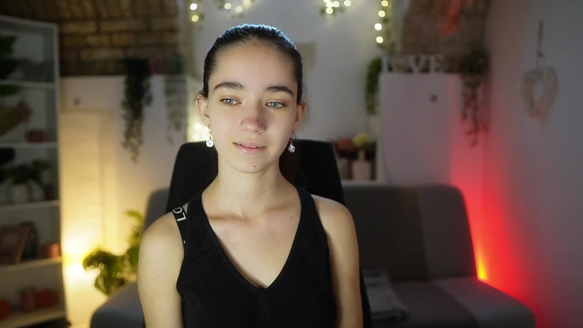 Gallery image thumbnail from Gia_Paige18's myfreecams stream on, 08/07/2025, 10:24 image 17 of 20