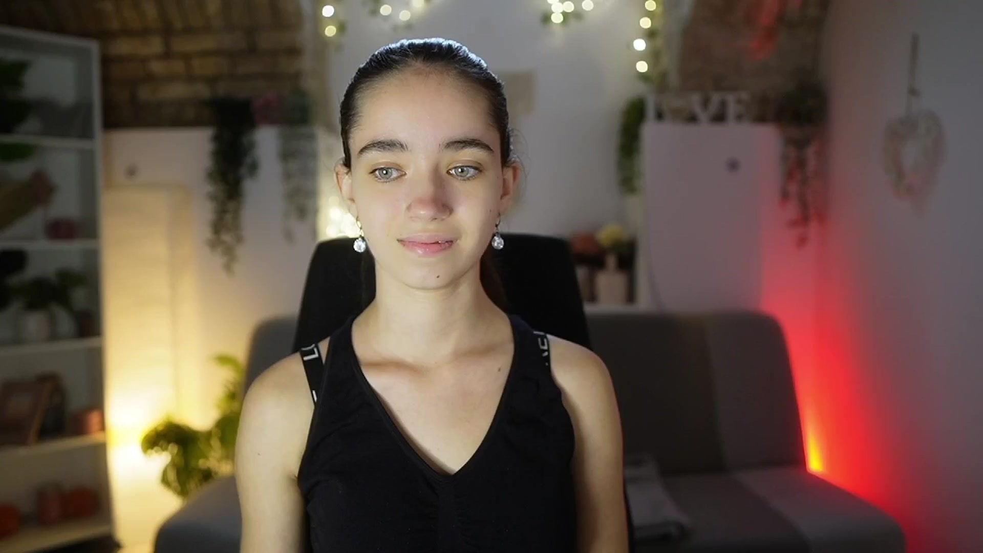 Gallery image thumbnail from Gia_Paige18's myfreecams stream on, 08/07/2025, 13:55 image 1 of 20