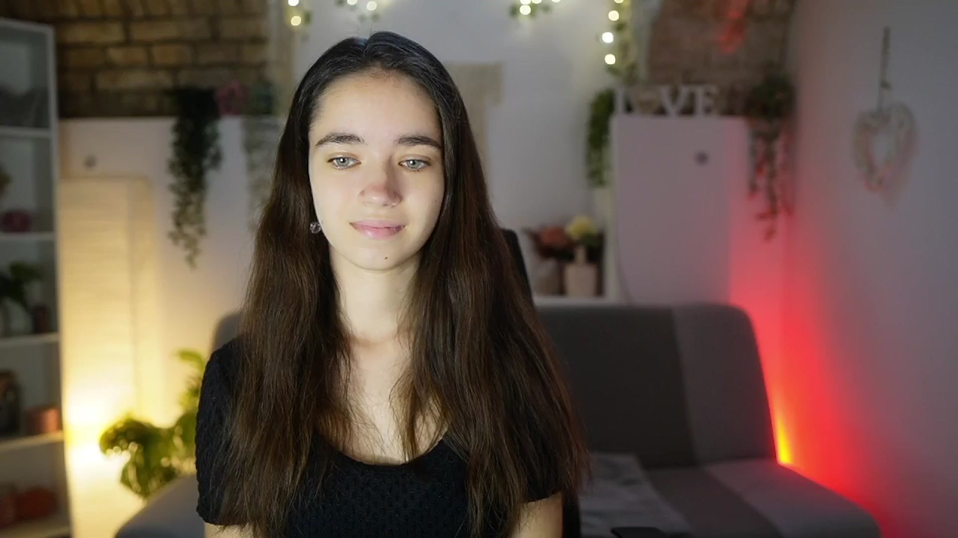Gallery image thumbnail from Gia_Paige18's myfreecams stream on, 08/08/2025, 13:02 image 5 of 20