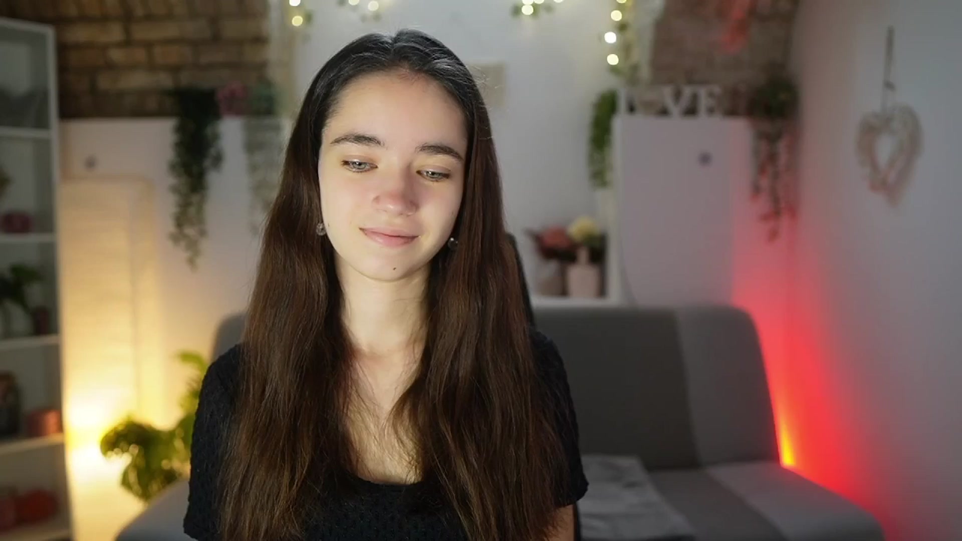 Gallery image thumbnail from Gia_Paige18's myfreecams stream on, 08/08/2025, 13:02 image 1 of 20