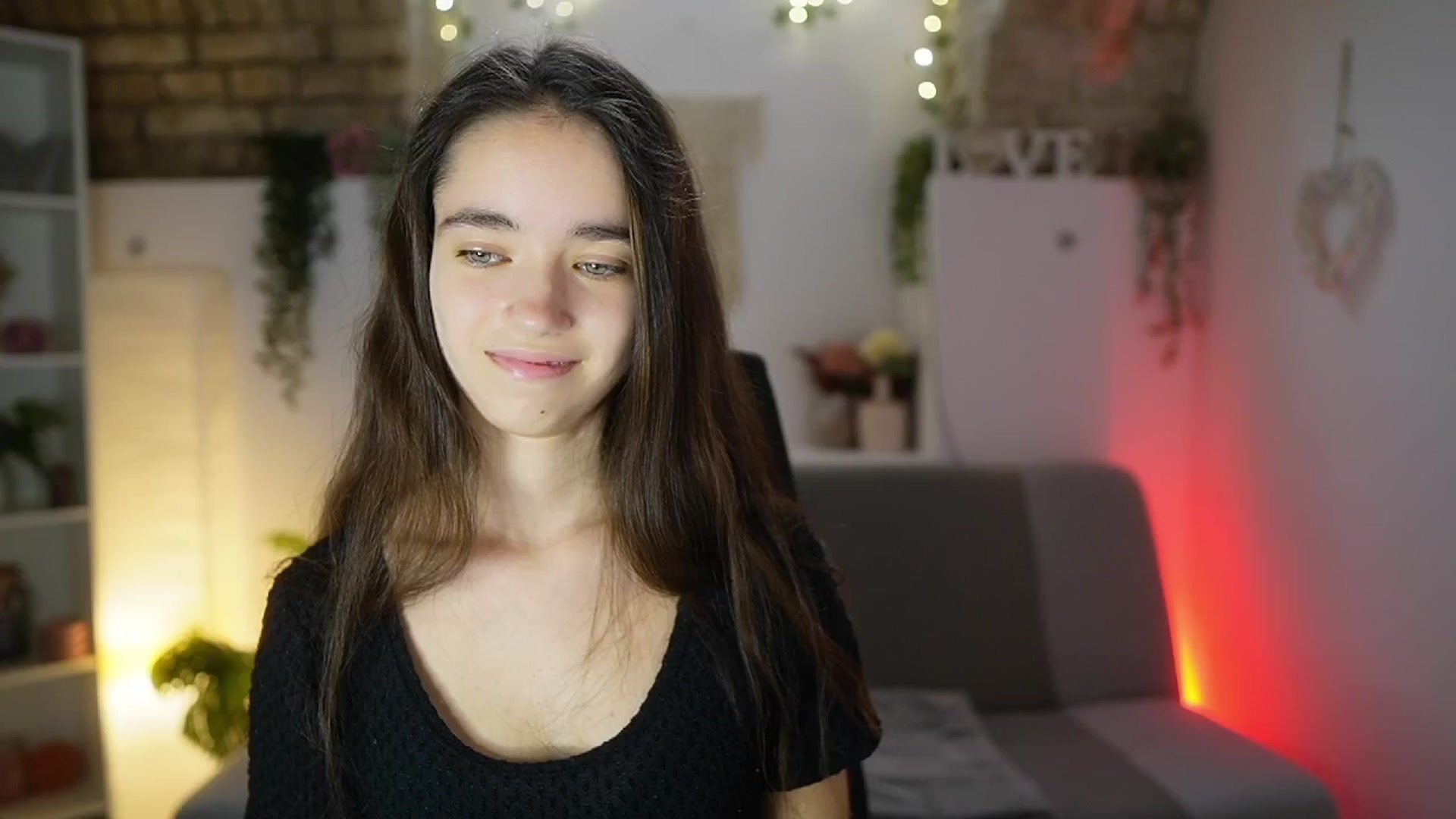 Gallery image thumbnail from Gia_Paige18's myfreecams stream on, 08/08/2025, 13:02 image 20 of 20