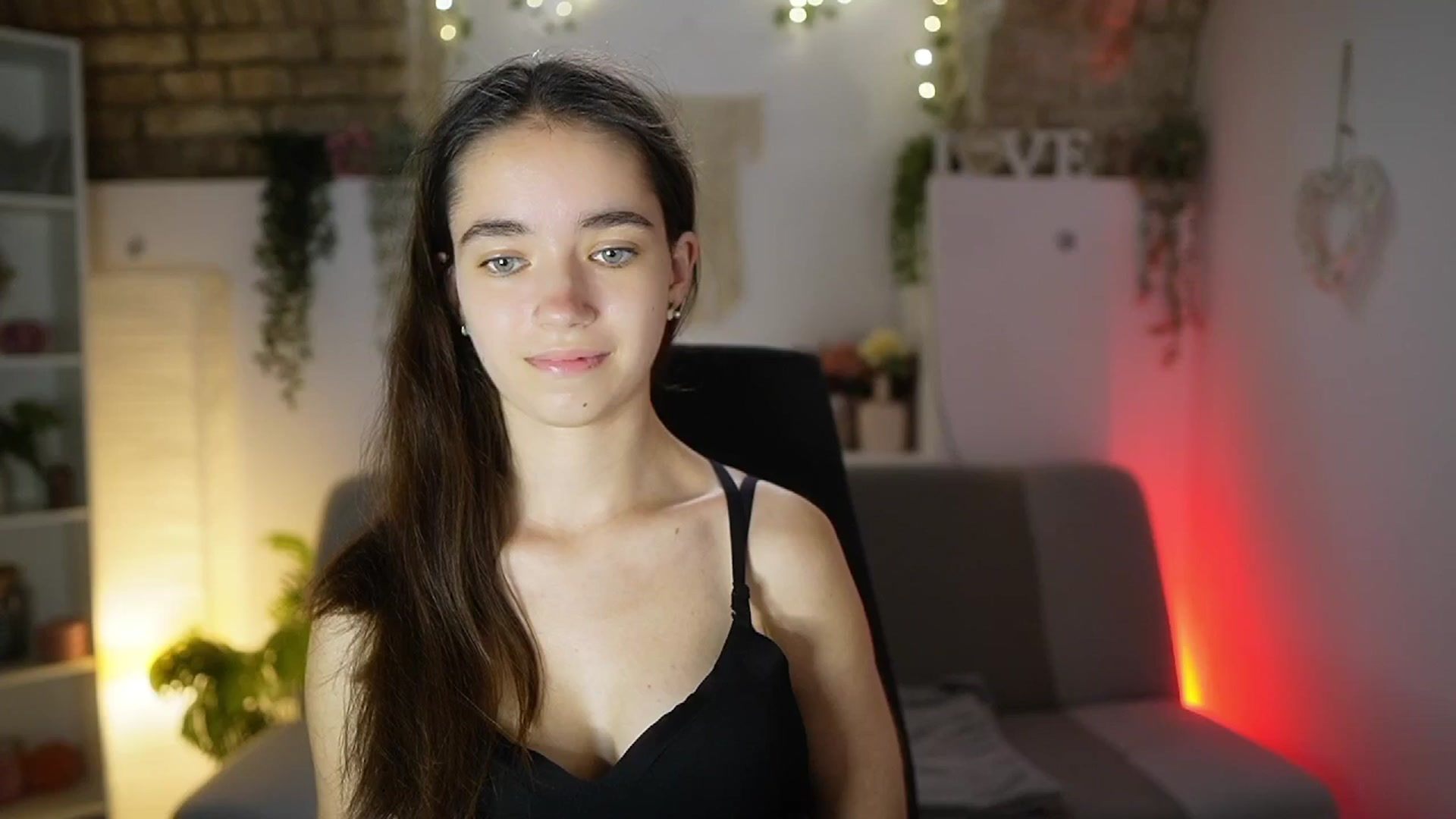Gallery image thumbnail from Gia_Paige18's myfreecams stream on, 08/10/2025, 15:26 image 16 of 20