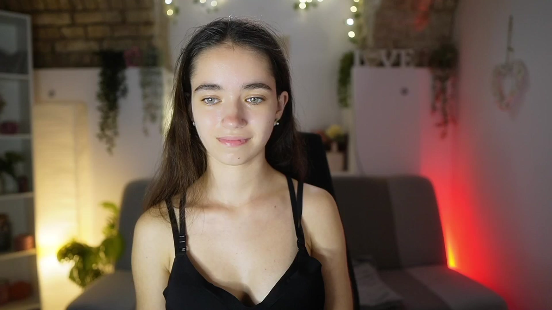 Gallery image thumbnail from Gia_Paige18's myfreecams stream on, 08/10/2025, 15:26 image 20 of 20