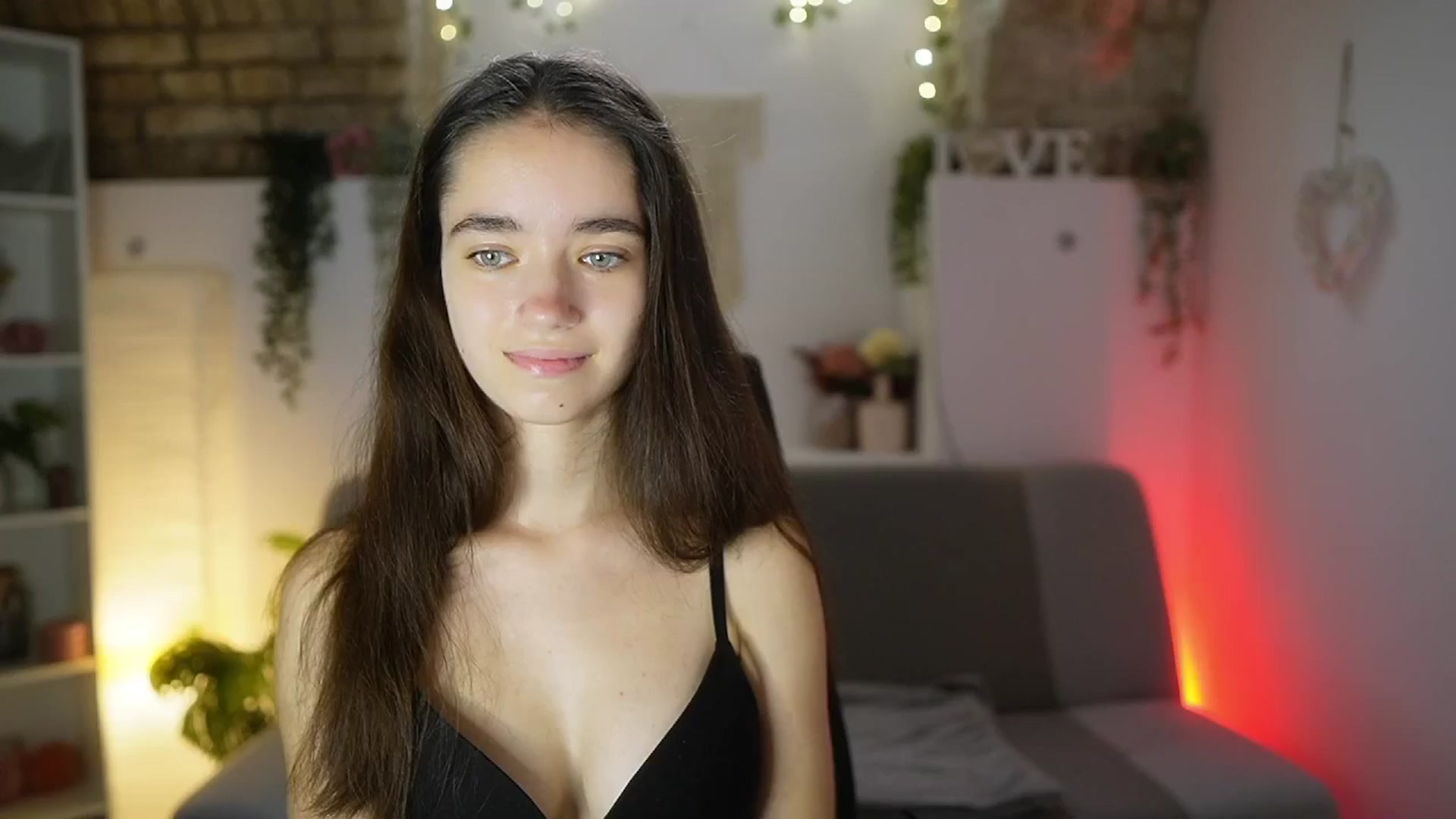 Gallery image thumbnail from Gia_Paige18's myfreecams stream on, 08/10/2025, 15:26 image 4 of 20