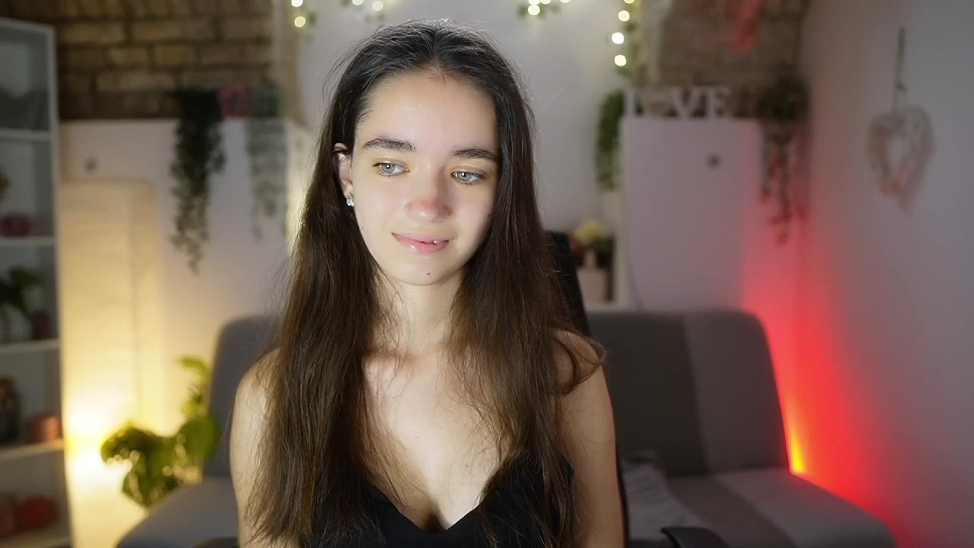 Gallery image thumbnail from Gia_Paige18's myfreecams stream on, 08/10/2025, 15:26 image 7 of 20