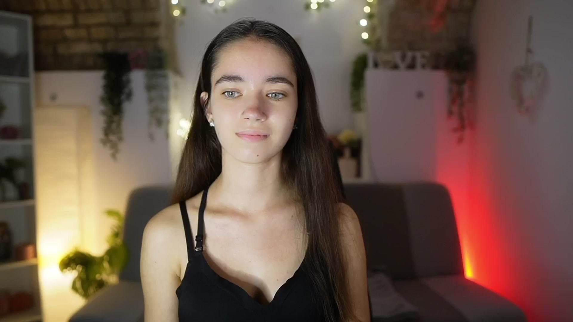 Gallery image thumbnail from Gia_Paige18's myfreecams stream on, 08/10/2025, 16:03 image 1 of 20