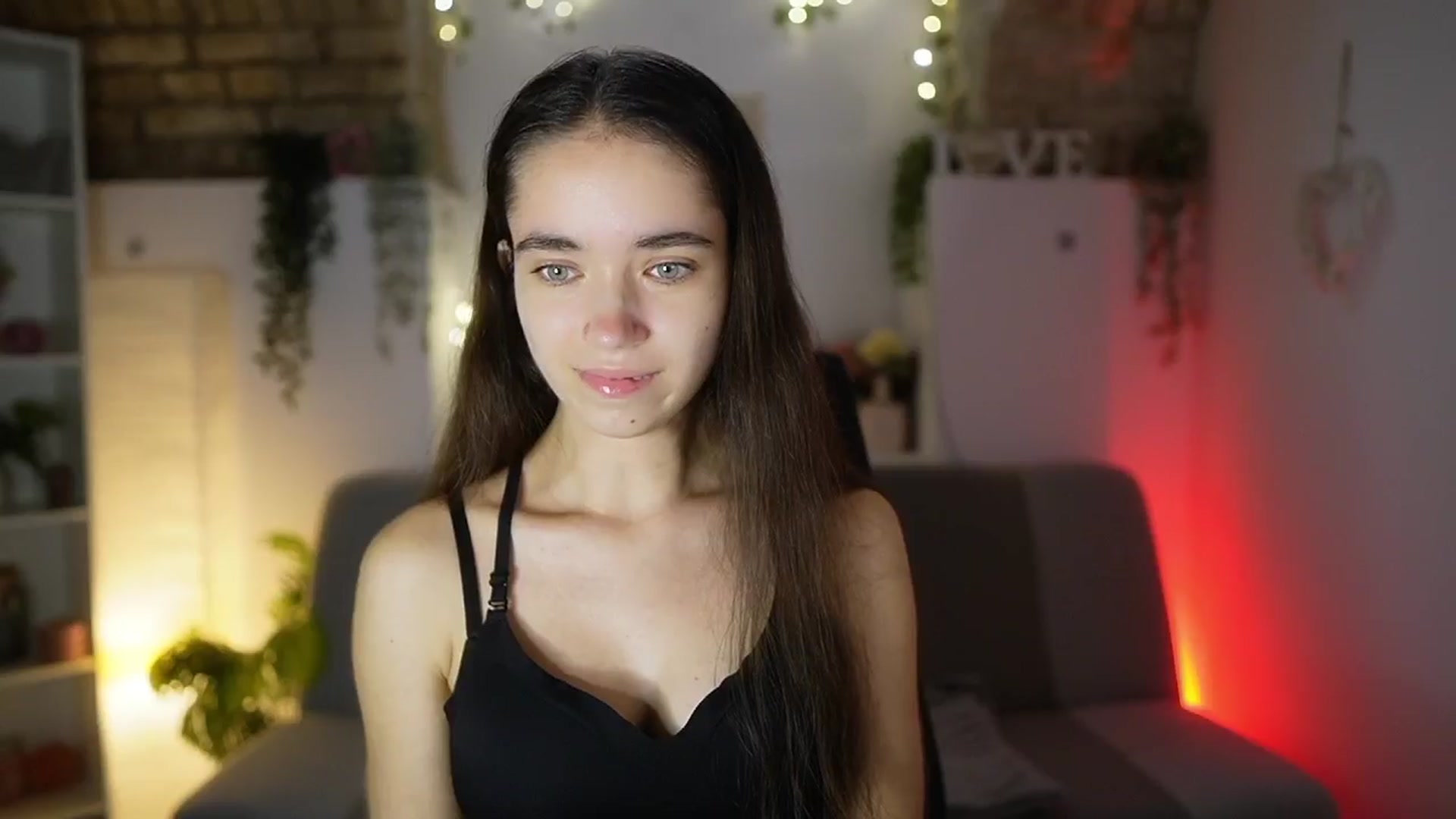 Gallery image thumbnail from Gia_Paige18's myfreecams stream on, 08/10/2025, 16:03 image 11 of 20