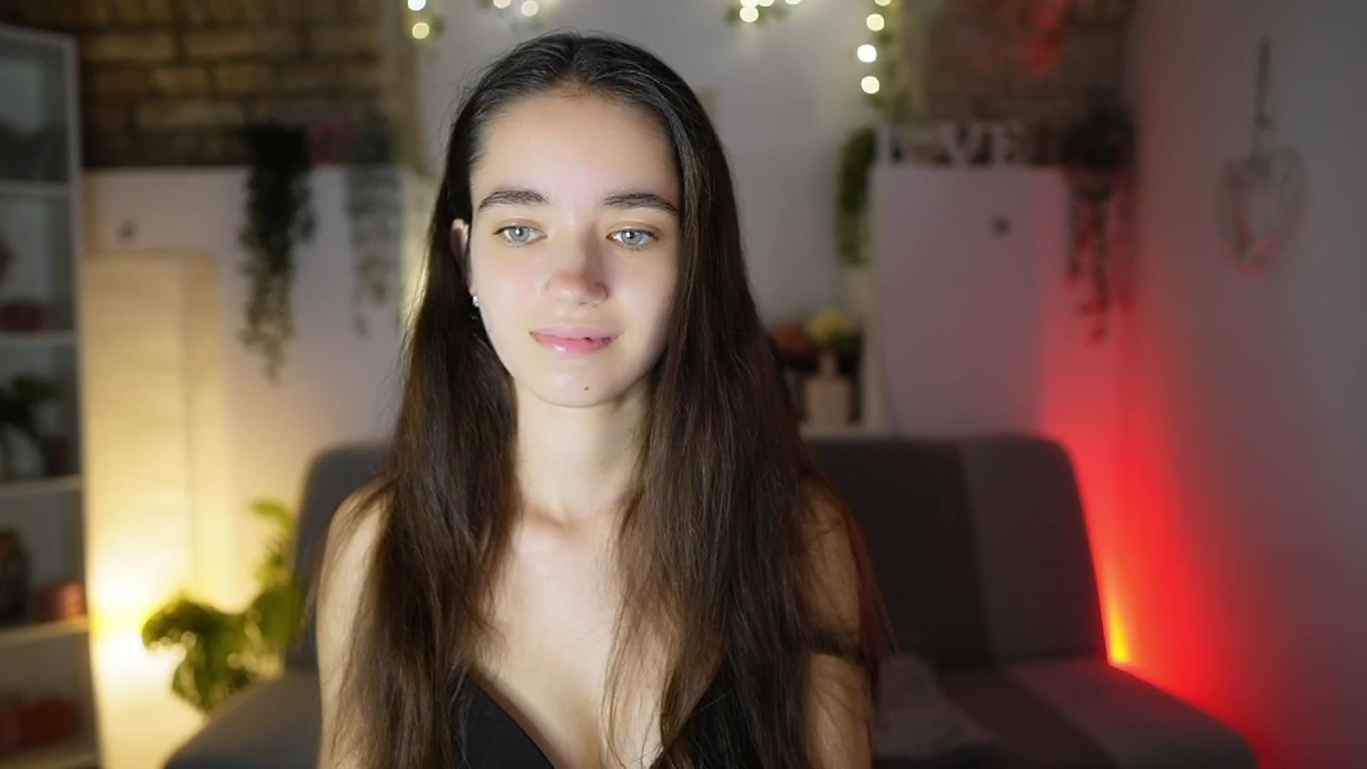 Gallery image thumbnail from Gia_Paige18's myfreecams stream on, 08/10/2025, 16:50 image 14 of 20