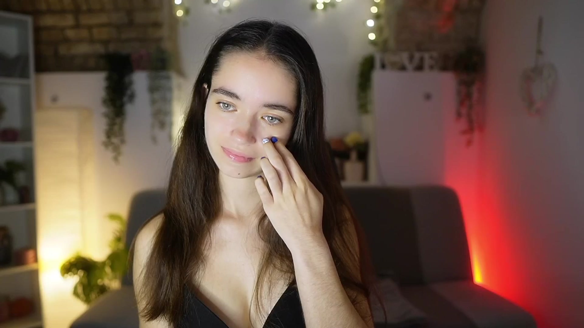 Gallery image thumbnail from Gia_Paige18's myfreecams stream on, 08/10/2025, 16:50 image 16 of 20