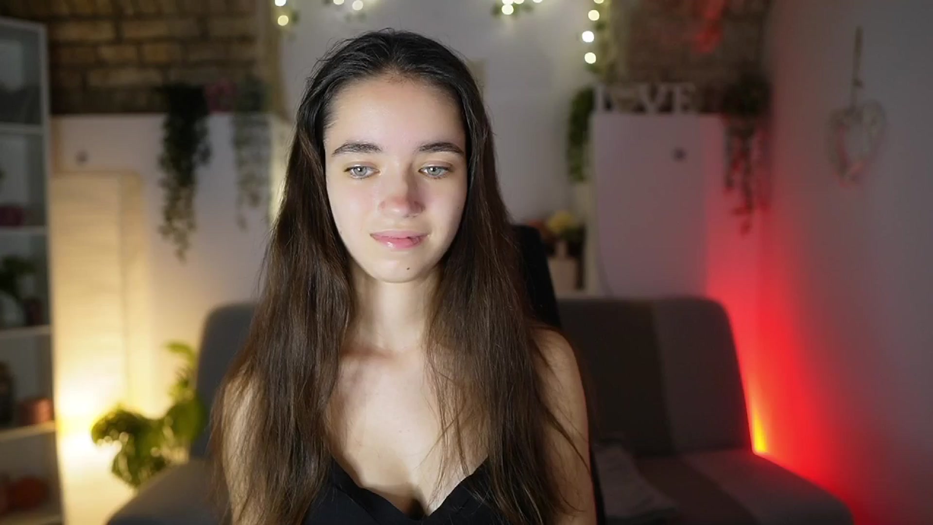 Gallery image thumbnail from Gia_Paige18's myfreecams stream on, 08/10/2025, 17:52 image 5 of 20