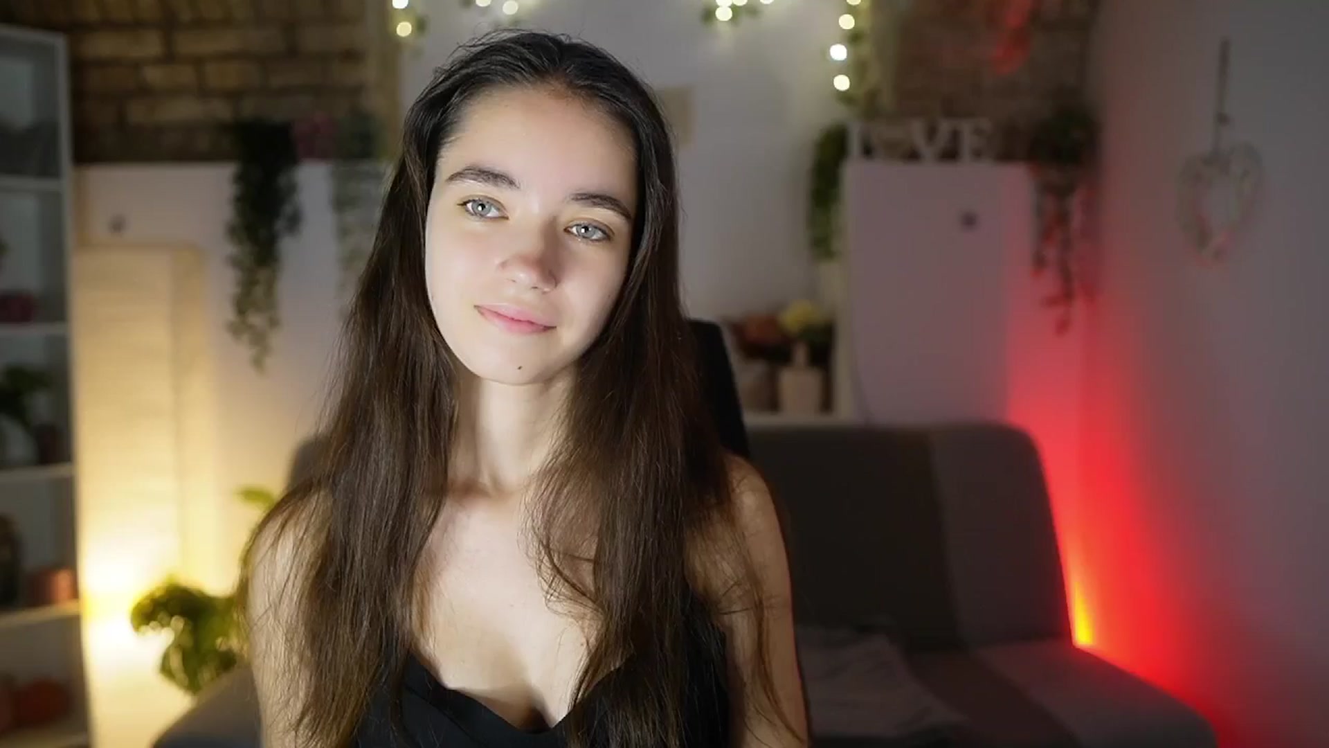 Gallery image thumbnail from Gia_Paige18's myfreecams stream on, 08/10/2025, 17:52 image 3 of 20
