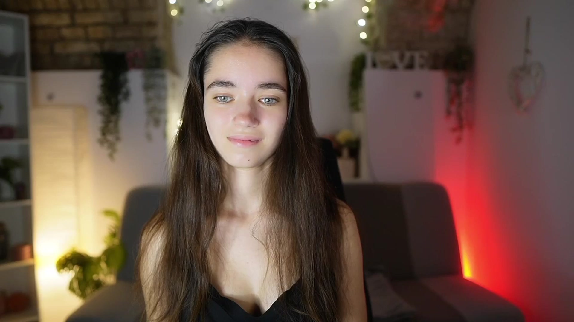Gallery image thumbnail from Gia_Paige18's myfreecams stream on, 08/10/2025, 17:52 image 8 of 20