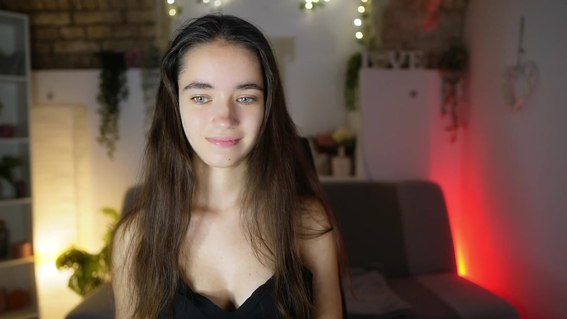 Gallery image thumbnail from Gia_Paige18's myfreecams stream on, 08/10/2025, 17:52 image 2 of 20