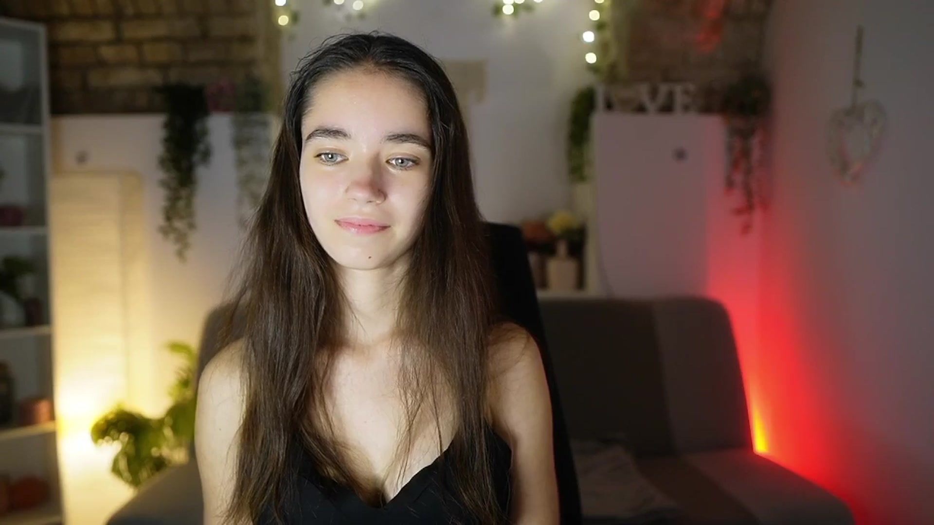 Gallery image thumbnail from Gia_Paige18's myfreecams stream on, 08/10/2025, 17:52 image 18 of 20