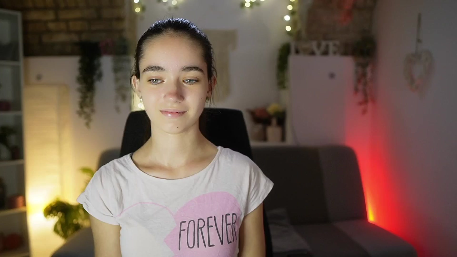 Gallery image thumbnail from Gia_Paige18's myfreecams stream on, 08/11/2025, 12:32 image 4 of 20