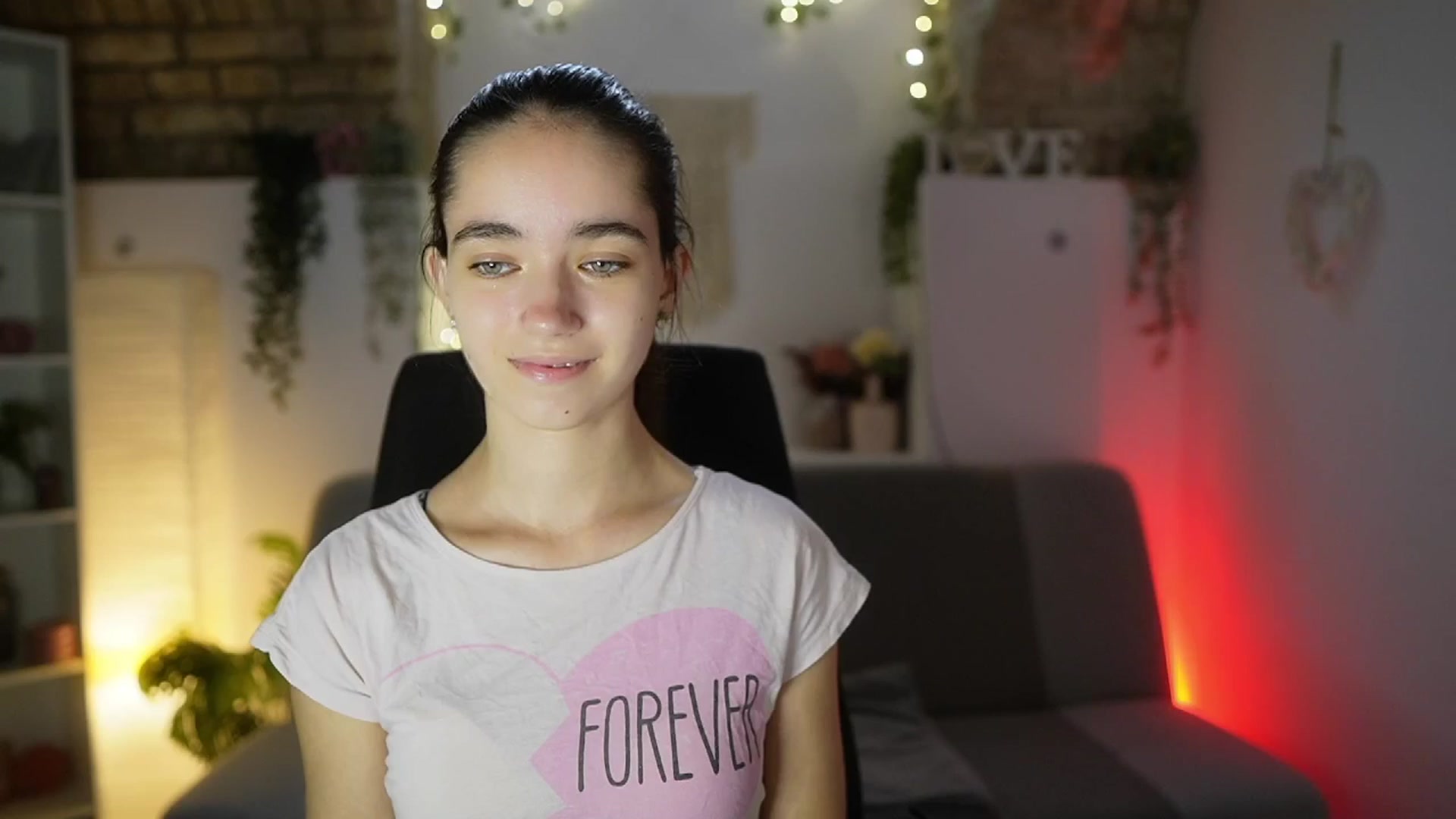Gallery image thumbnail from Gia_Paige18's myfreecams stream on, 08/11/2025, 12:32 image 3 of 20