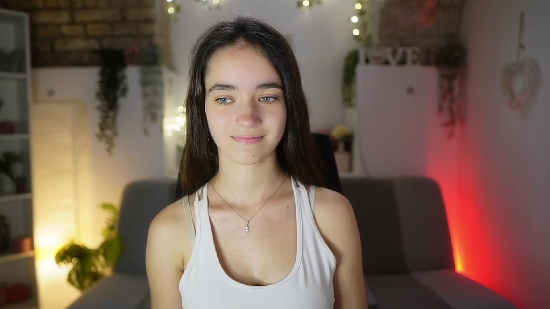 Gallery image thumbnail from Gia_Paige18's myfreecams stream on, 08/13/2025, 12:36 image 18 of 20