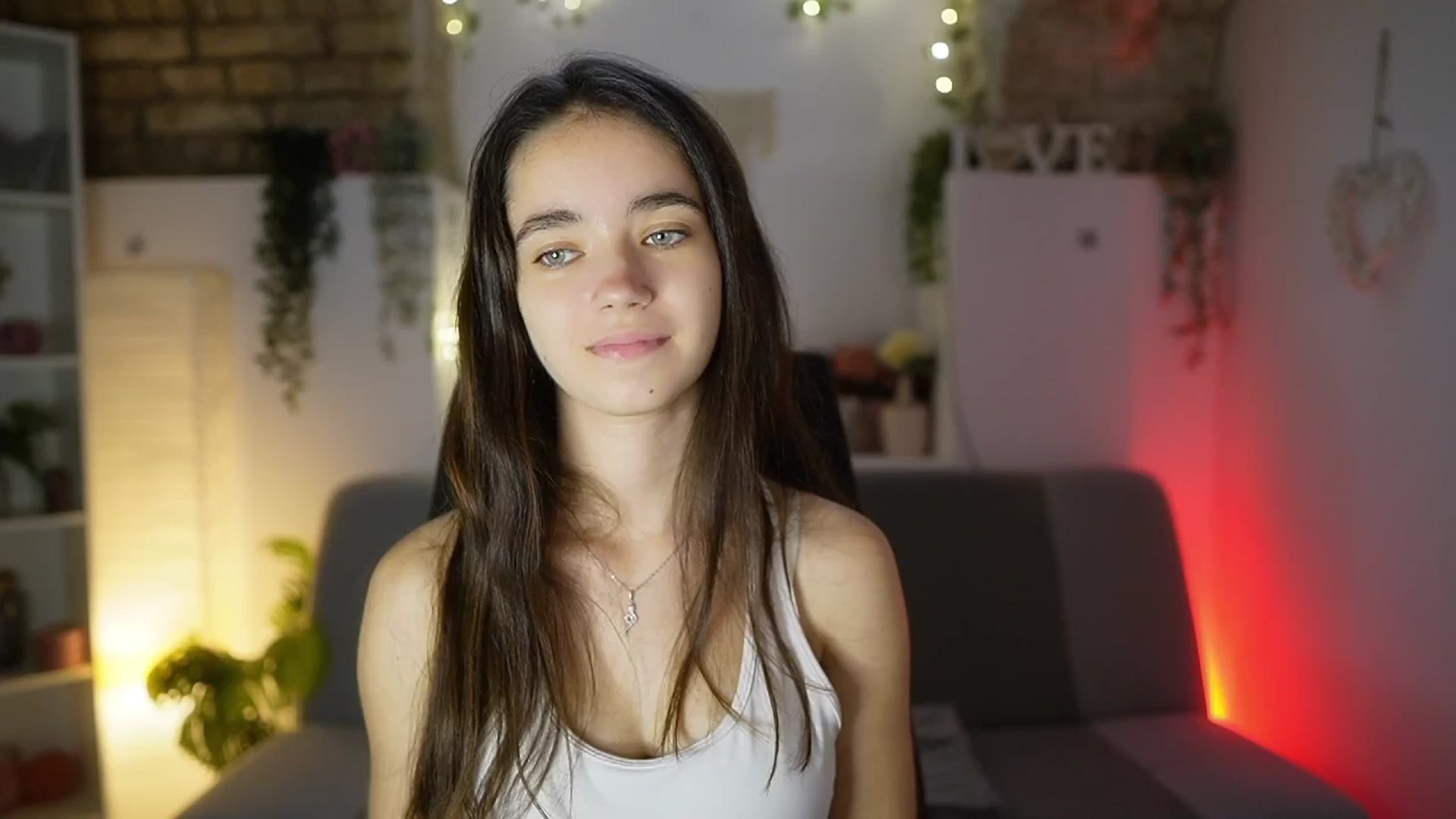 Gallery image thumbnail from Gia_Paige18's myfreecams stream on, 08/13/2025, 12:36 image 8 of 20