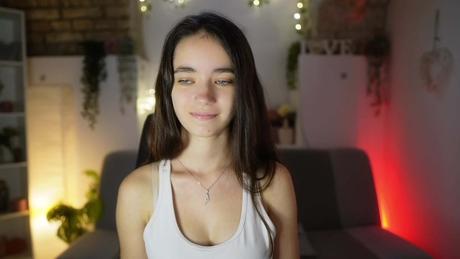 Gallery image thumbnail from Gia_Paige18's myfreecams stream on, 08/13/2025, 12:36 image 9 of 20