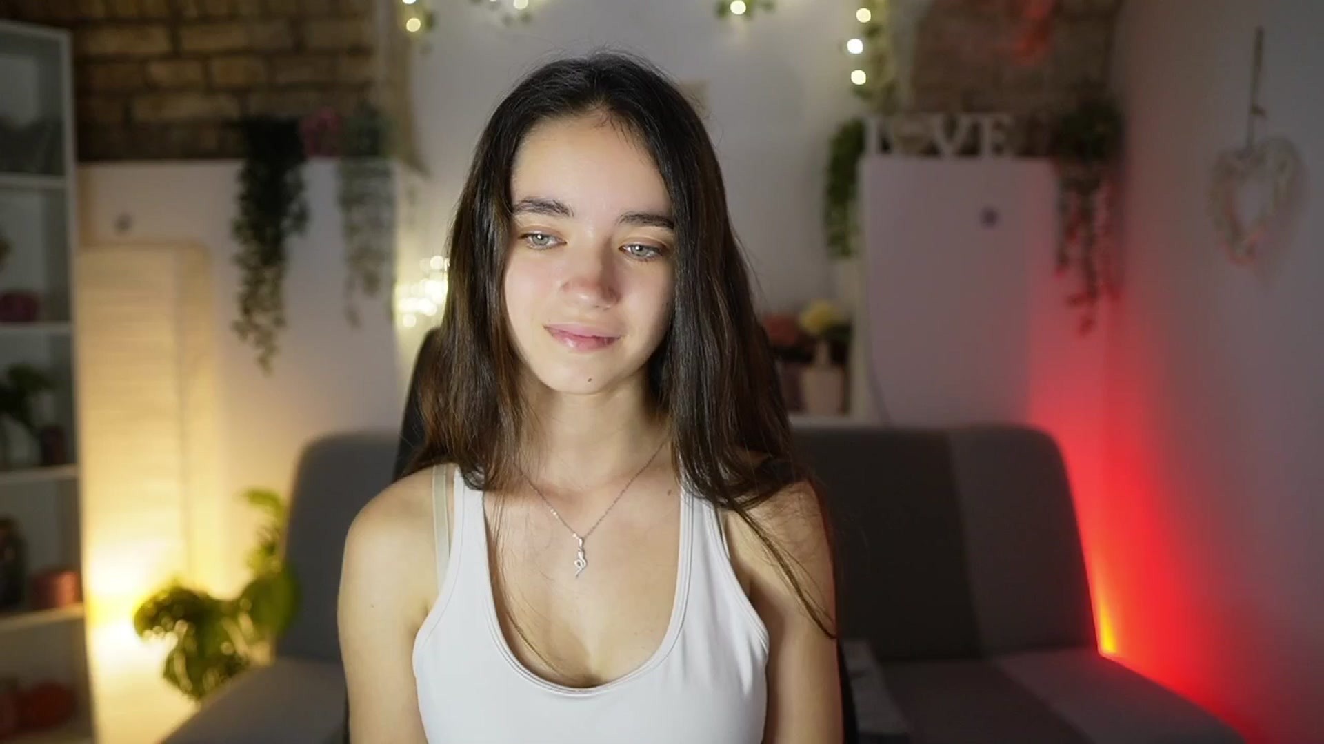 Gallery image thumbnail from Gia_Paige18's myfreecams stream on, 08/13/2025, 12:36 image 11 of 20